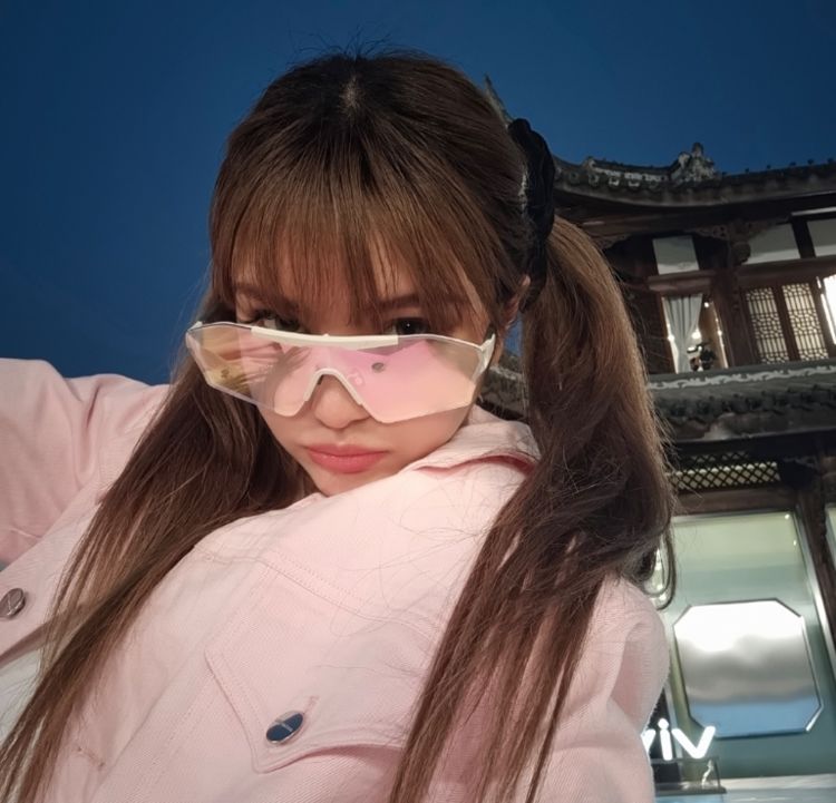 32岁周扬青晒生活花絮没有了浓妆和滤镜生图状态令人羡慕