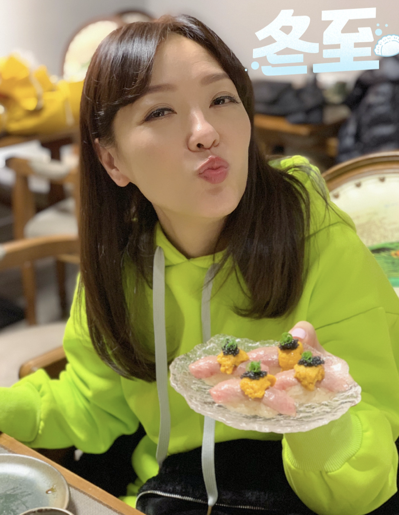 郭少芸移居内地买房落户为富商祝寿收费5万商演不断收入可观