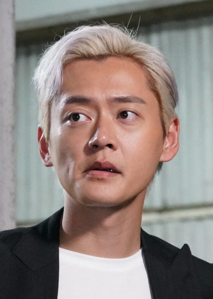 张振朗忆拍摄新剧辛酸过程感触流泪入行十年终于洗掉翻版称号