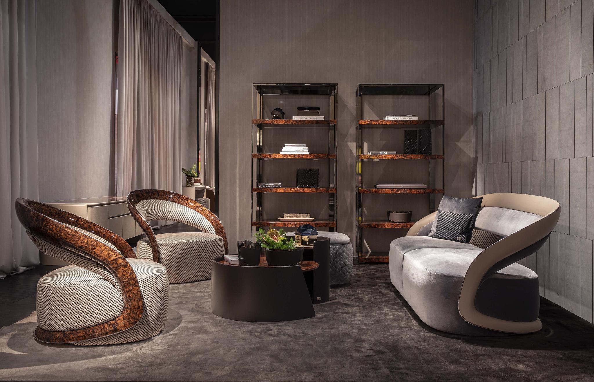 扒一扒乔布斯马斯克教父私下坐什么椅子