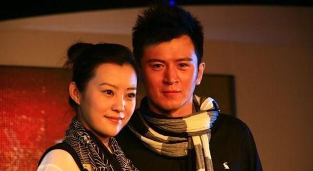 郭家铭宣布离婚并表白郝蕾,以为是重名,女方"耿直"回应信息大