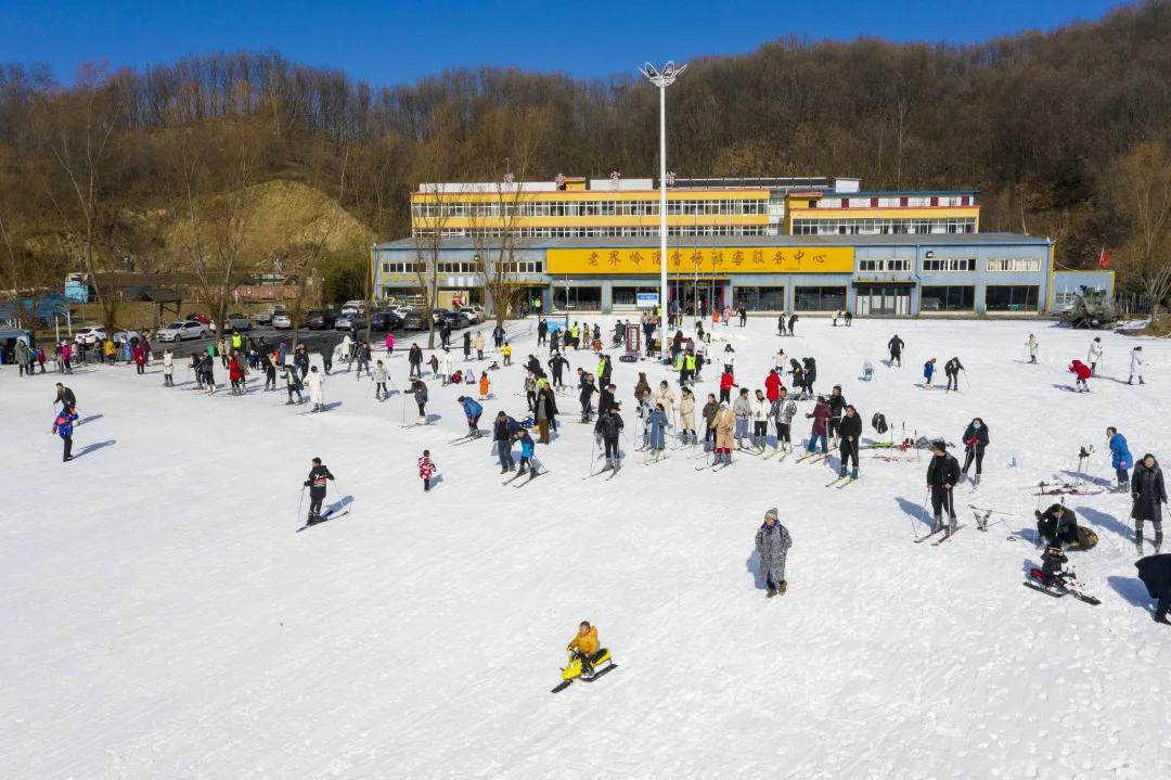 春节滑雪high翻天西峡老界岭滑雪场过年不打烊