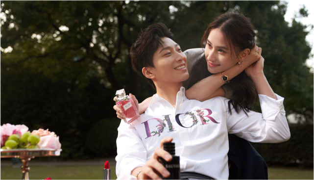 窦骁携女友登封面秀恩爱赌王最美千金颜值不输女明星大片超配