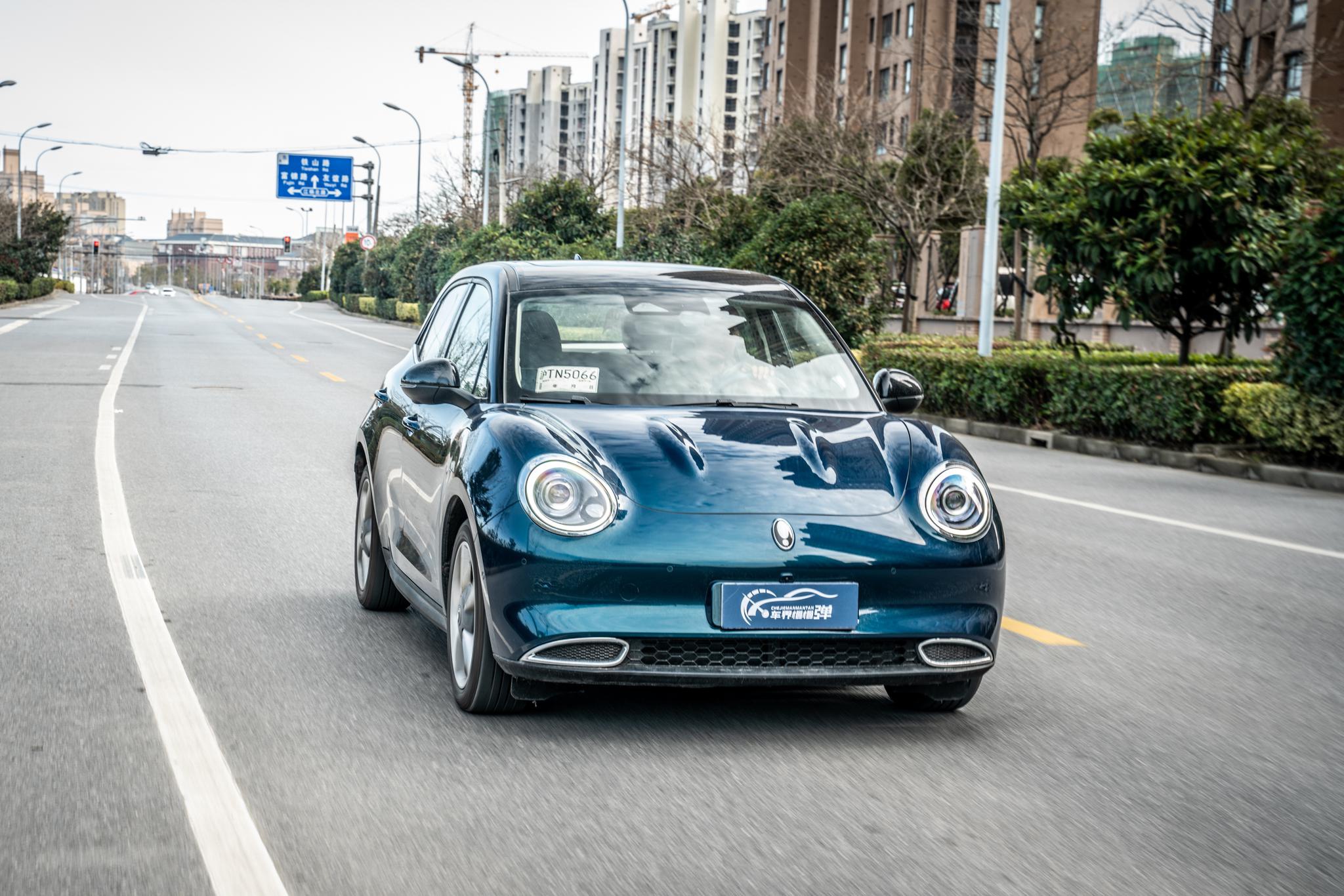 全面评测欧拉好猫,外形堪比mini,续航比纯电高尔夫强-新浪汽车