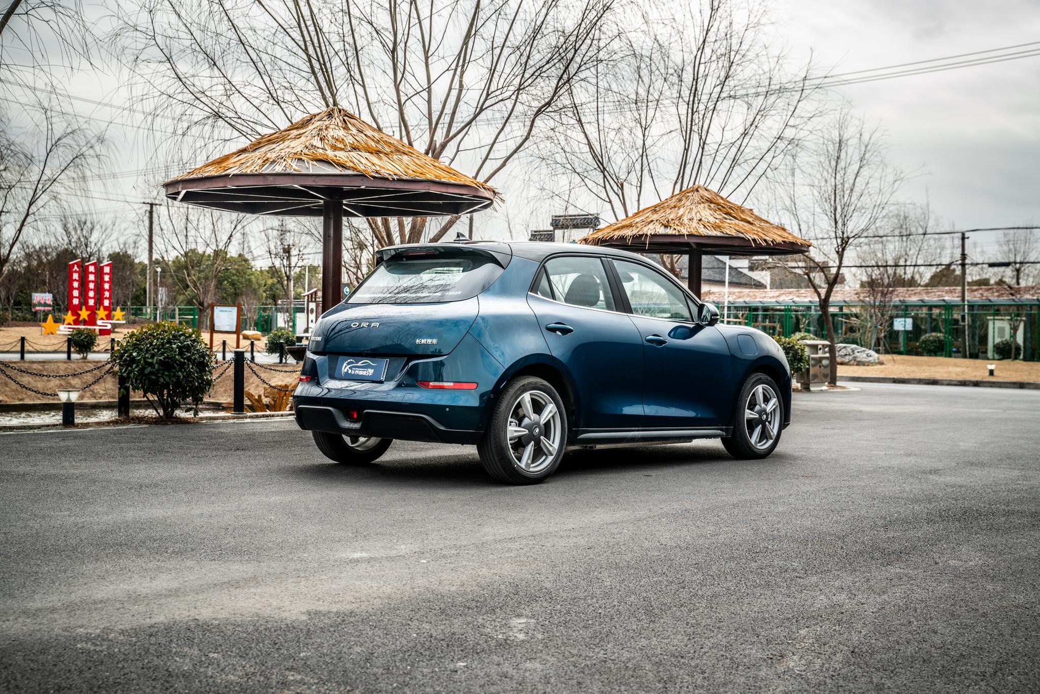 全面评测欧拉好猫外形堪比mini续航比纯电高尔夫强