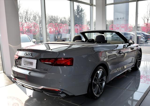 0t 双门敞篷,加速6秒,新款奥迪a5比宝马m4还要帅气!