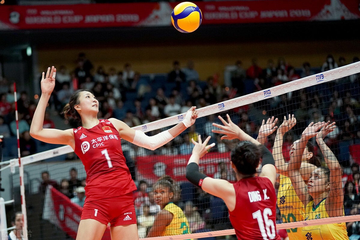 袁心玥201cm 排名前10名具体人员为:在中国女排队员中,身高