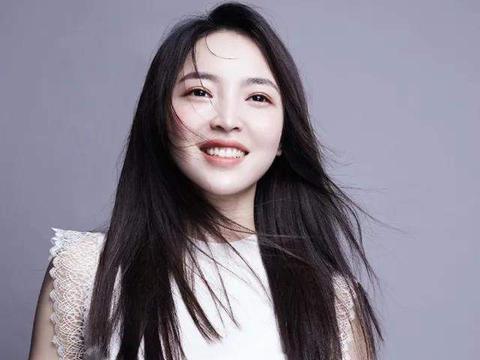 最美台球女神王钟瑶晒照,神仙颜值!粉丝:每一张都可以把我迷倒|潘晓婷_新浪新闻