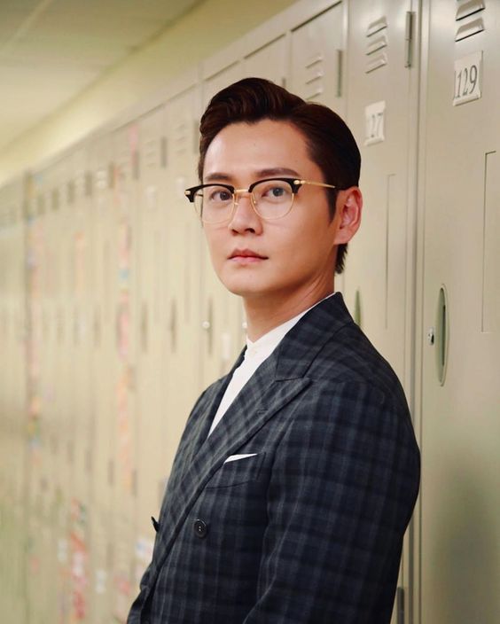 张振朗忆拍摄新剧辛酸过程感触流泪入行十年终于洗掉翻版称号