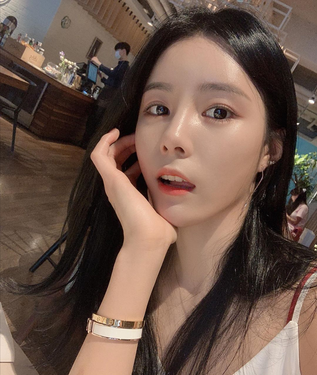 媒体猜测是国家队最美二传|韩国女排|李在英|二传_新浪新闻