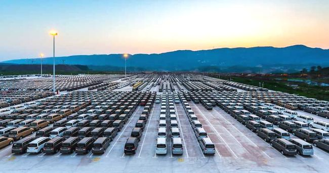 庞大集团：在前途未卜中绝地求生-新浪汽车