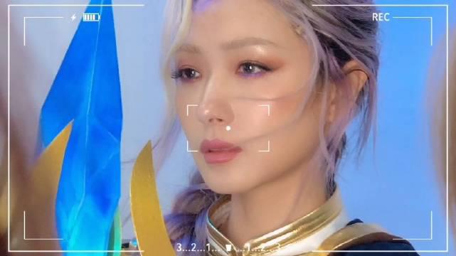 万老板@万茜 cosplay大挑战,看regina变身海的女儿吉安娜 !