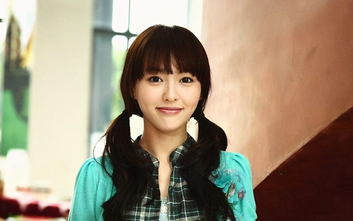 唐嫣成名史离不开她父亲的教育和自身努力终成人们心中的女神