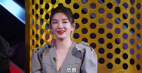 吐槽大会5刚两期张雨绮的尺度就缩小了难道怕伊能静不满