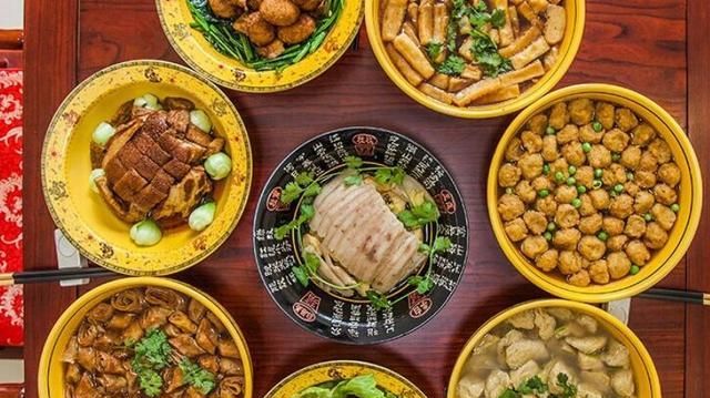 鹤壁市浚县农村酒席必不可少的八大碗据说已经有几百年的历史了