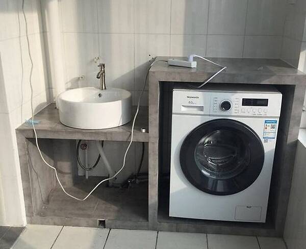 阳台放洗衣机万万要装这种东西,入住就知实用,后悔现在才发现