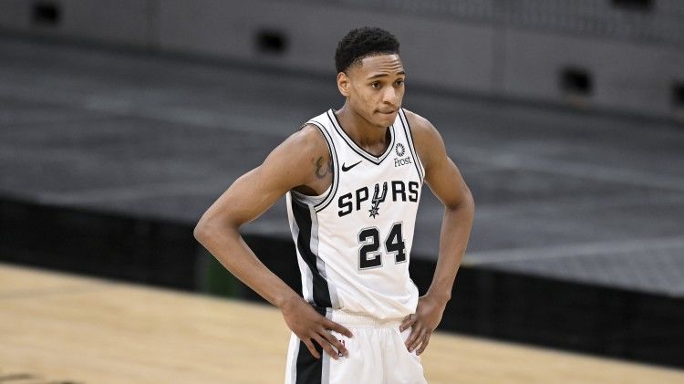 德文-瓦塞尔今日首发 马刺自1997年邓肯后首位乐透秀