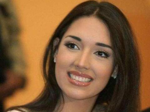 霍福德老婆 nba球员霍福德的妻子是艾米利亚-维嘉,与霍福德一样