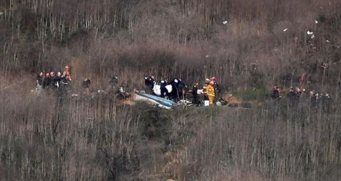 去年这个时候,科比和他的二女儿吉安娜在洛杉矶乘坐直升飞机,正要前往