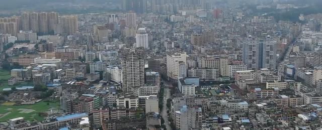 广西玉林博白县的街道风光,有望撤县改市的县城,发展快速|王力|博白|博白县_新浪新闻