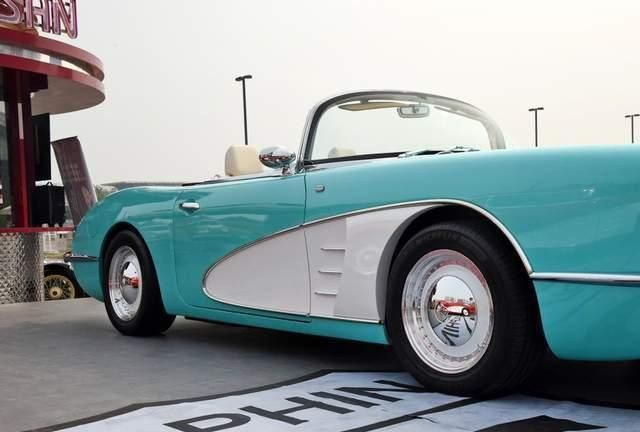 王传福又出一豪华品牌首款海豚定价近60万对标保时捷