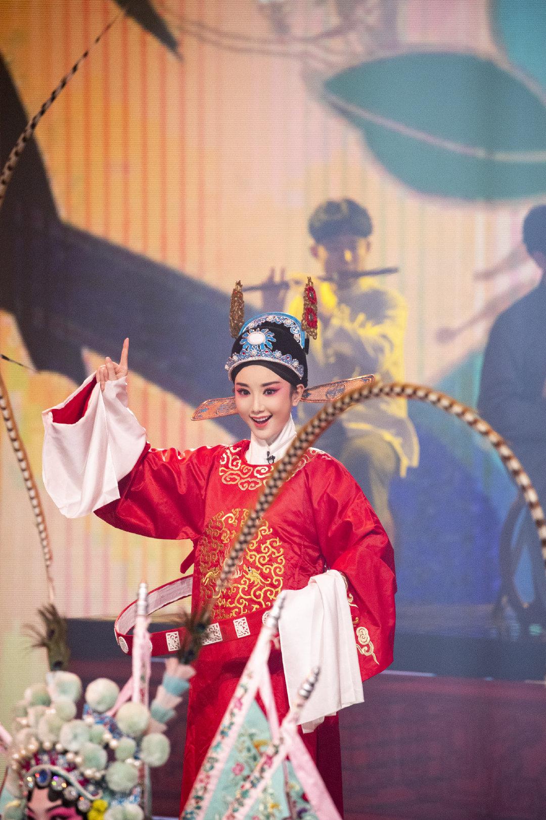 谁说女子不如男女驸马毛晓彤02戏曲装唱黄梅戏