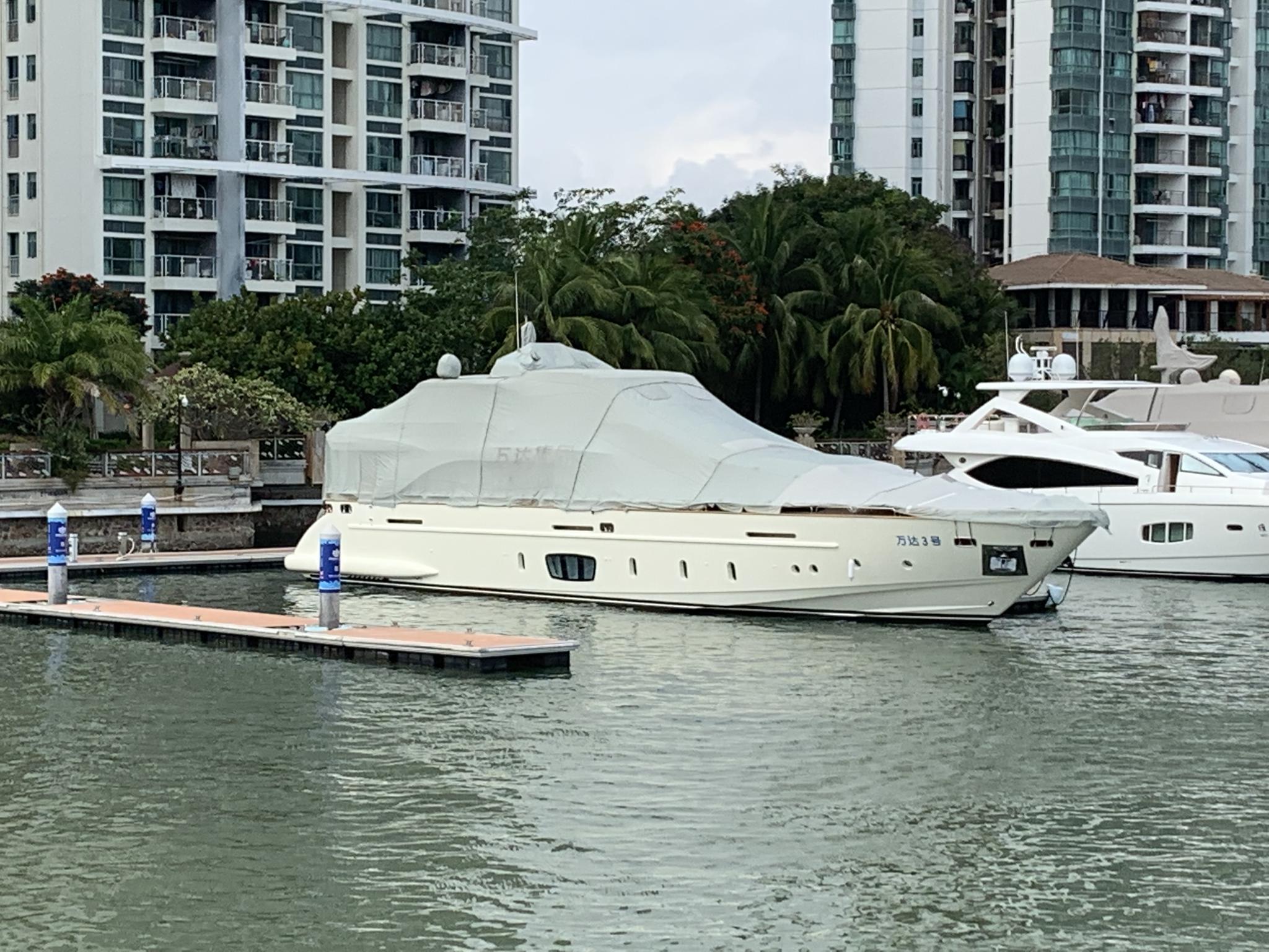 8亿左右,一举超越了王思聪家的万达三号,拿到了三亚游艇界的最