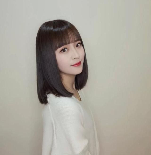 长脸女生想剪头这4款发型才显气质更时髦也是2021热门流行款