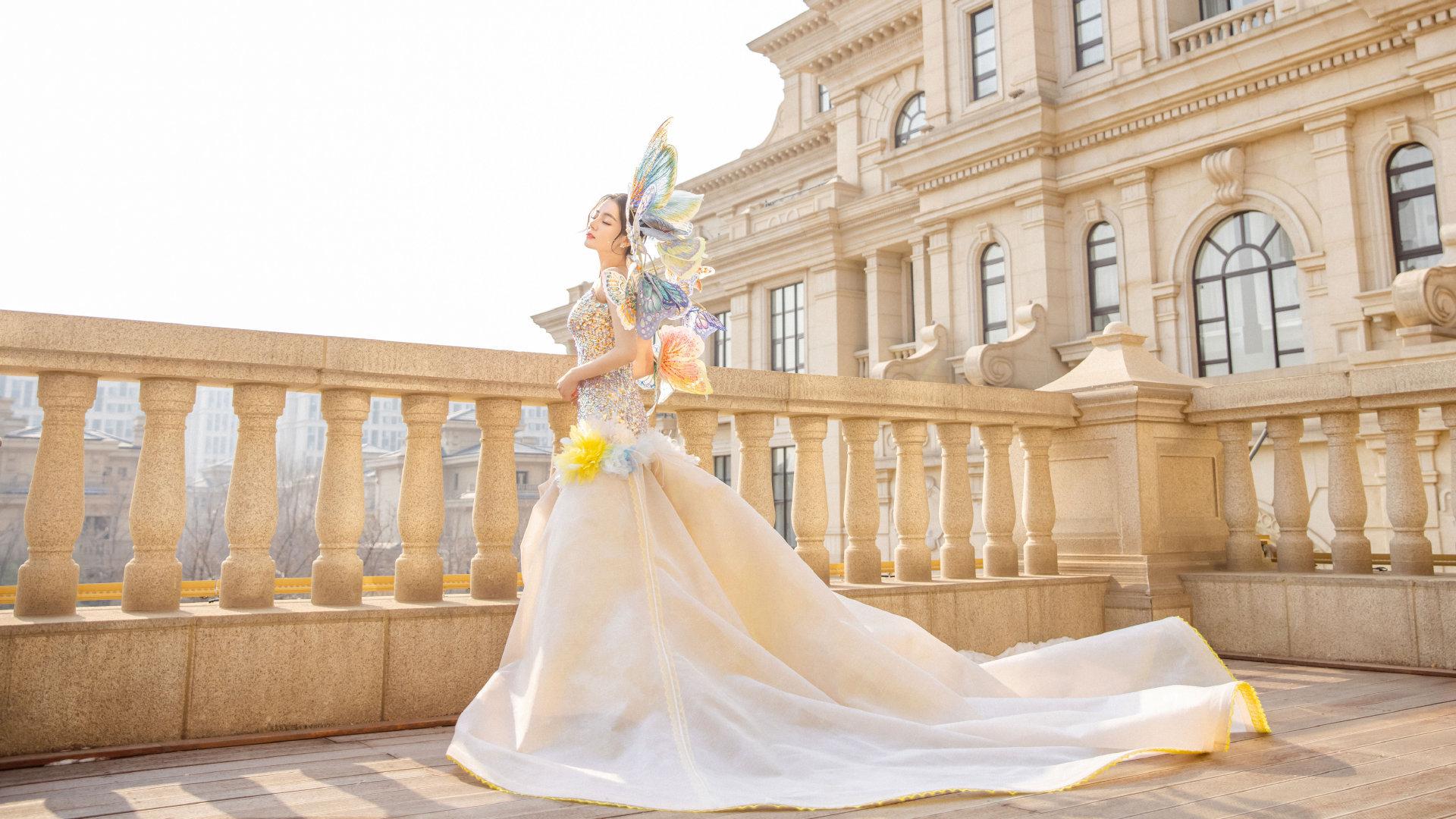 这是哪幅画里跑出来的蝴蝶仙子啊!