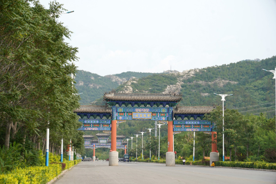 可以说鲜卑慕容氏建立的前燕,后燕,北燕三个朝代都以龙城(也就是如今