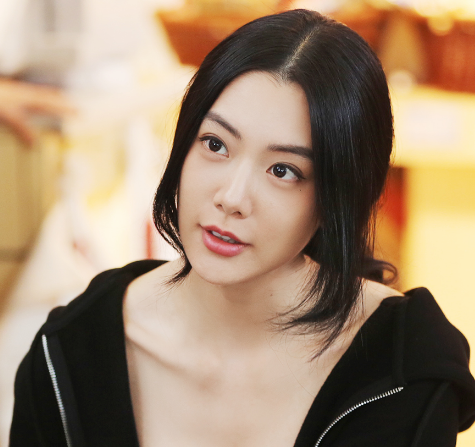 差点没认出唐探3的比基尼美女原来她是大火的宅男女神