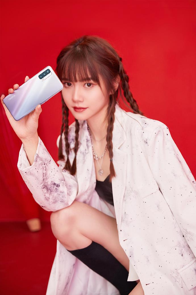 realme宋琪透露:名字牛,颜值牛,性能牛__财经头条