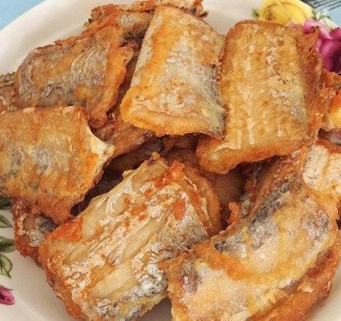 精选美食辣椒炒腊肉鸡蛋煎刀鱼榨菜蒸排骨木耳烧面筋做法