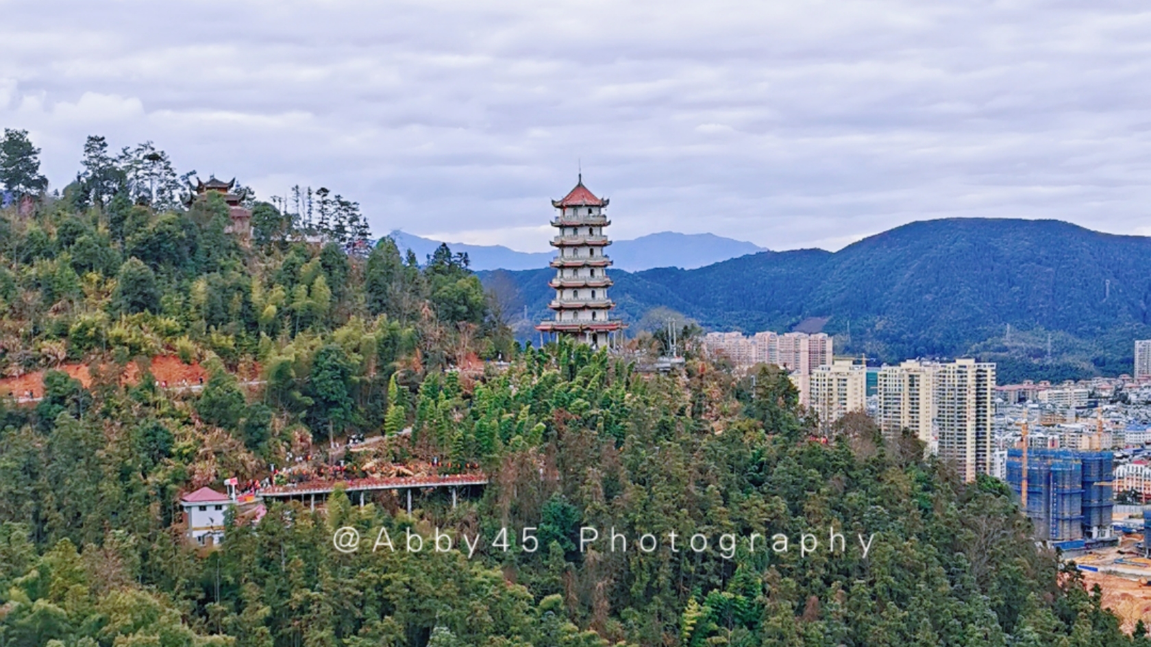 福建之建所在地建瓯,最佳观日出云海的景点又添玻璃桥,免费开放