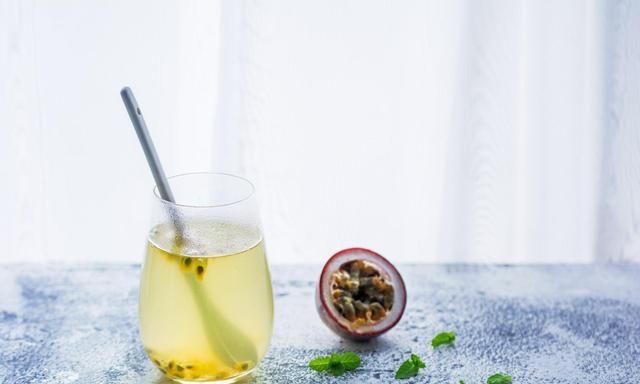 那些到了中年,反而越来越漂亮的女人,并不是因为会打扮休闲区蓝鸢梦想 - Www.slyday.coM