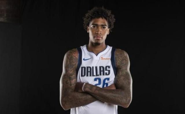 火箭签下中锋斯伯丁 篮球哥在发展联盟大放异彩!