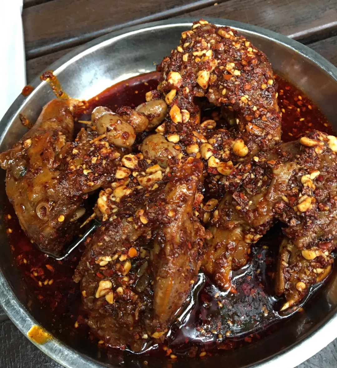 成都超火爆的"凉拌兔头",麻辣香浓,回味悠长