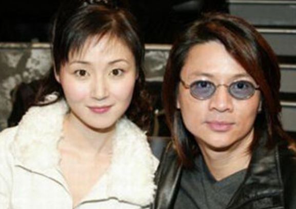 他曾是亚视一哥,为老婆治病花光上亿身家,如今为生活复出|尹天照