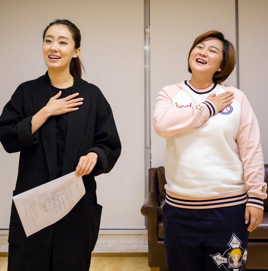 贾玲和张小斐的神仙友谊太好磕你帮我演小品我给你拍电影圆梦