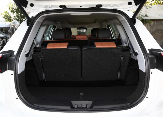 1.6t动力十足,空间够大,瑞虎8/8 plus了解一下