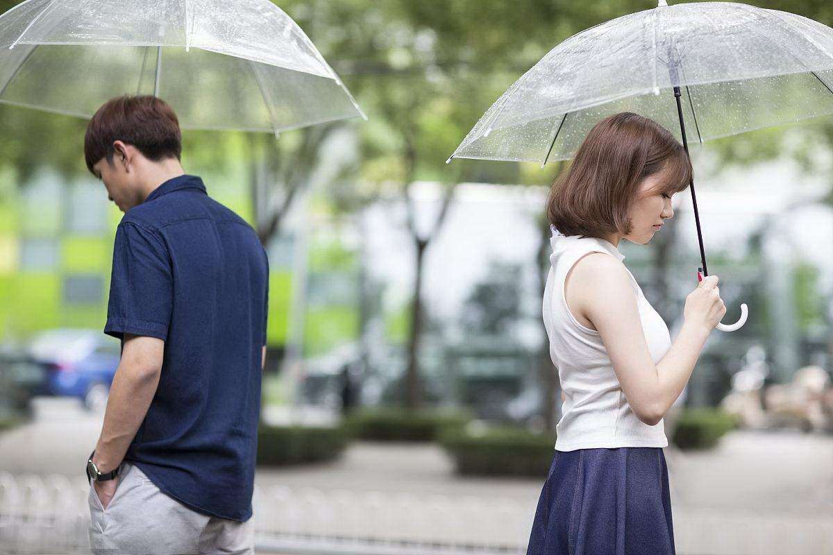 女友情人节索要“心累分手费”，男子给了一万块后被秒拉黑休闲区蓝鸢梦想 - Www.slyday.coM