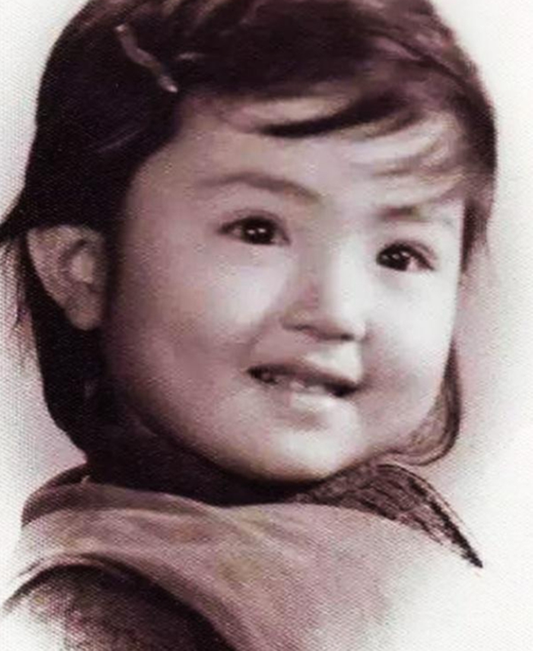 10位明星们的小时候董璇王菲钟欣桐你觉得她们谁最美