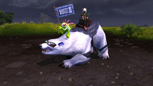 雪暴这一名字毫无疑问就是"暴雪"的颠倒,而之所以选用熊模型坐骑作为