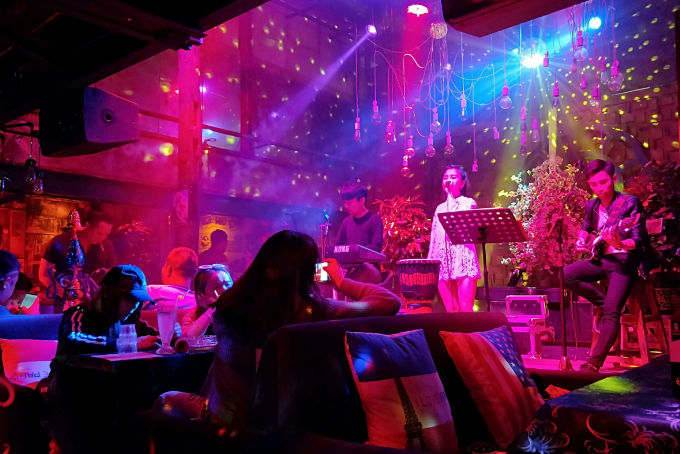 全国夜生活最多彩的景区美食多到数不清酒吧街比比皆是