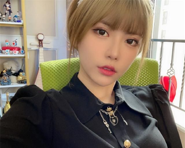 小粉丝想做lol选手周淑怡直接泼冷水讲出lpl真正的选拔方式