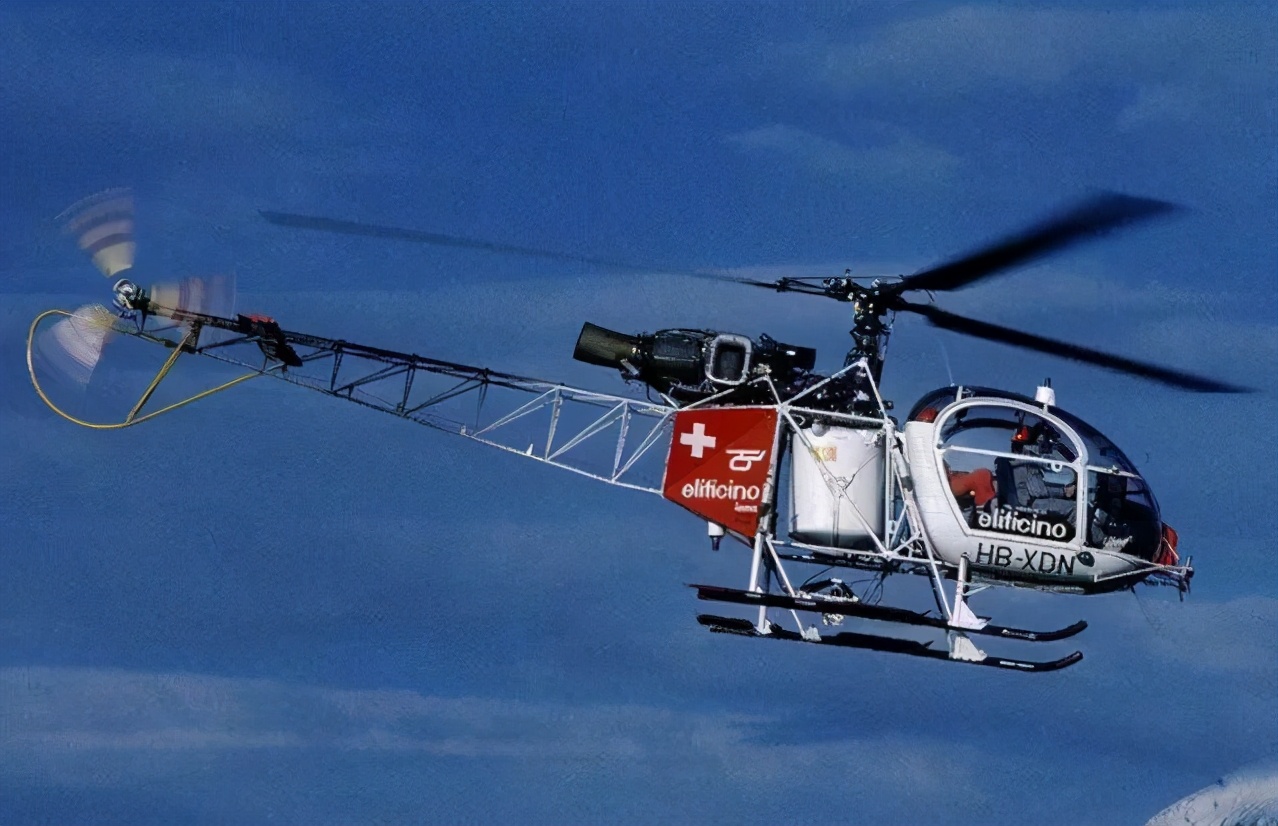 在如此条件下飞行,大约相当于在30-40千米高度放飞一架直升机,而地球