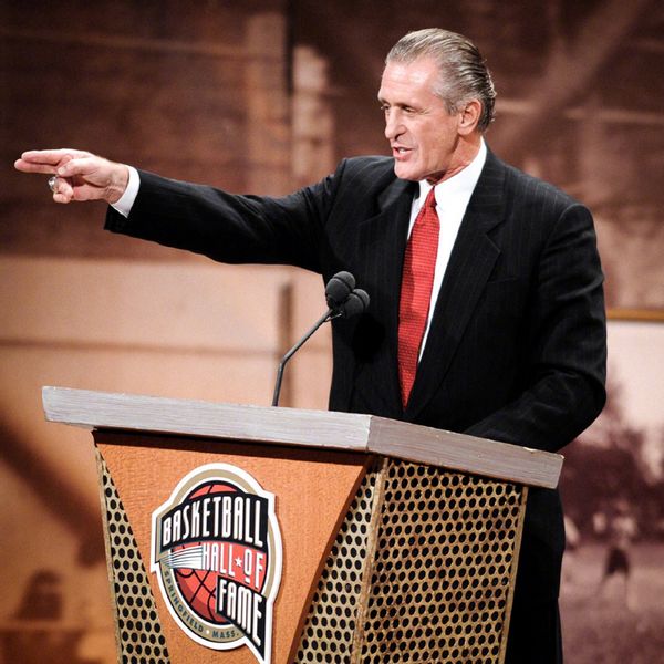 三换一方案场均285超级后卫太棒了莱利出手吧