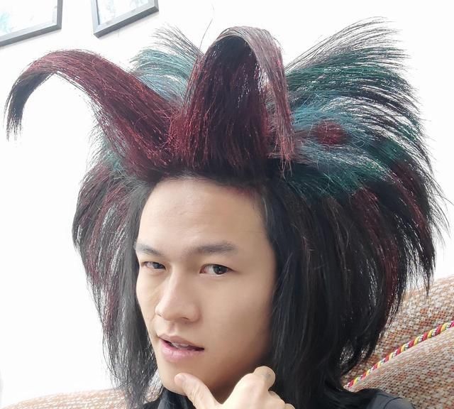 山上的笋都被你们夺完了,真实而又扎心|罗福兴|假发|发型_新浪新闻