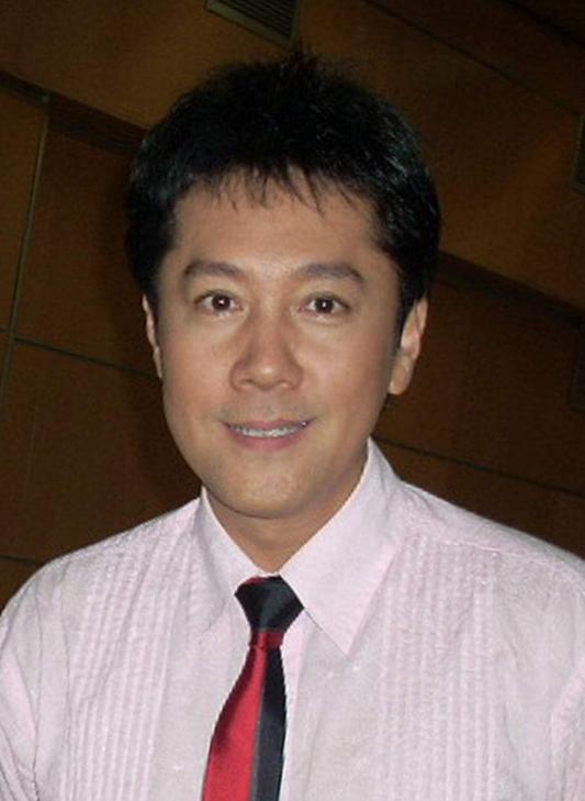 国家级演员蔡国庆,交往过两人外籍女友,最终被一人追到手!