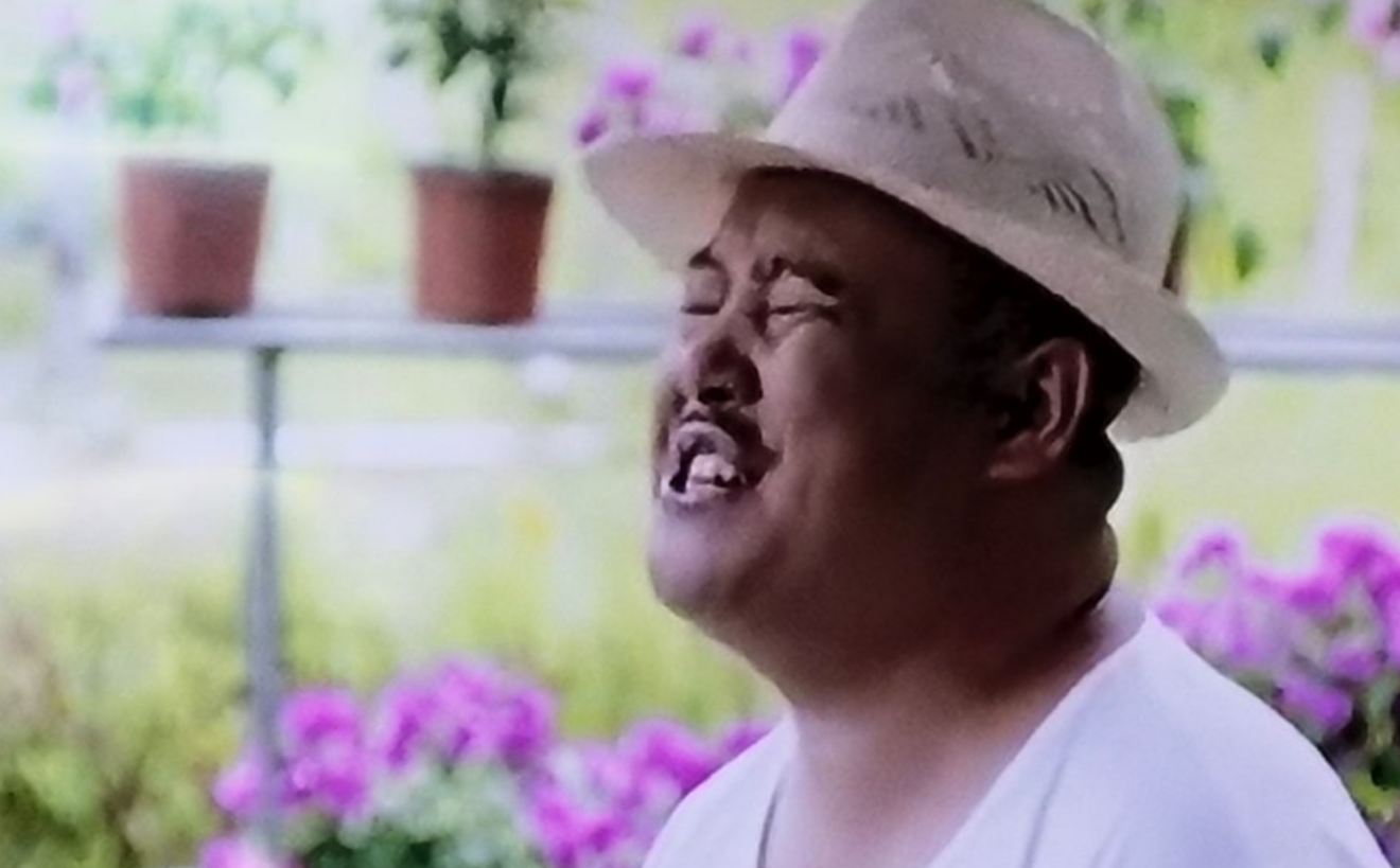 这次饰演刘能的,不是过去的王小利,而是王小利的徒弟赵明远.